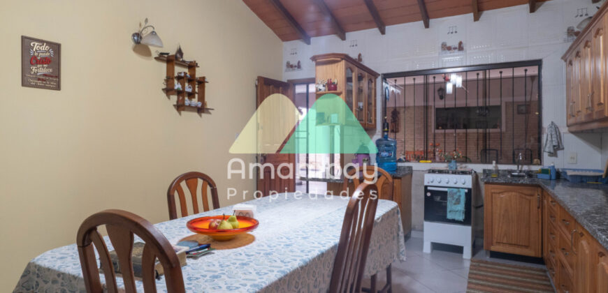 0590 CASA EN LAMBARÉ, ZONA MUNICIPALIDAD