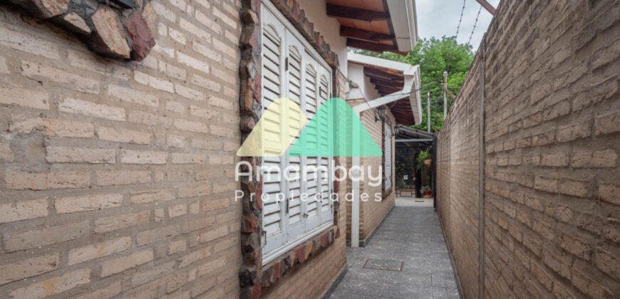 0590 CASA EN LAMBARÉ, ZONA MUNICIPALIDAD