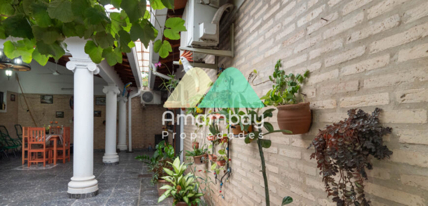 0590 CASA EN LAMBARÉ, ZONA MUNICIPALIDAD