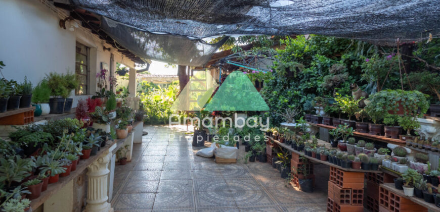 0592 CASA EN BARRIO SANTA LIBRADA, ZONA IGLESIA CAPUCHINOS