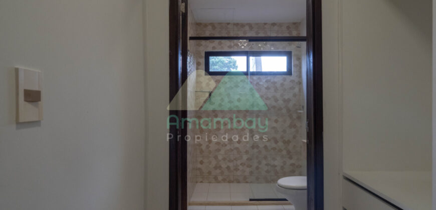 0593 DÚPLEX EN LAMBARÉ,  ZONA AVDA. SAN ISIDRO