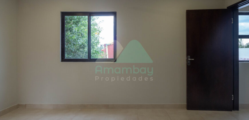0593 DÚPLEX EN LAMBARÉ,  ZONA AVDA. SAN ISIDRO