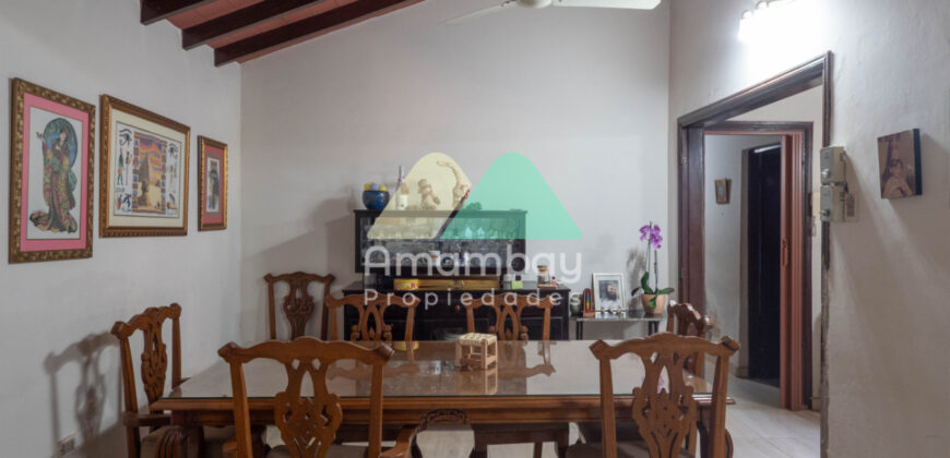 0592 CASA EN BARRIO SANTA LIBRADA, ZONA IGLESIA CAPUCHINOS