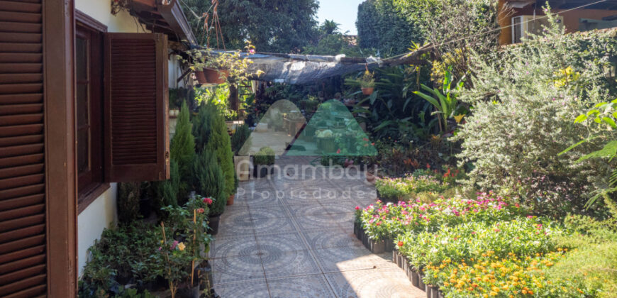 0592 CASA EN BARRIO SANTA LIBRADA, ZONA IGLESIA CAPUCHINOS