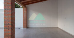 0595 DÚPLEX EN LAMBARÉ, BARRIO SAN ANTONIO