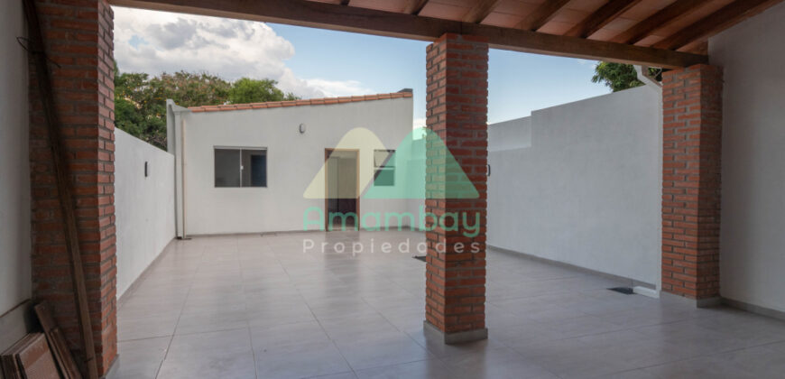 0595 DÚPLEX EN LAMBARÉ, BARRIO SAN ANTONIO