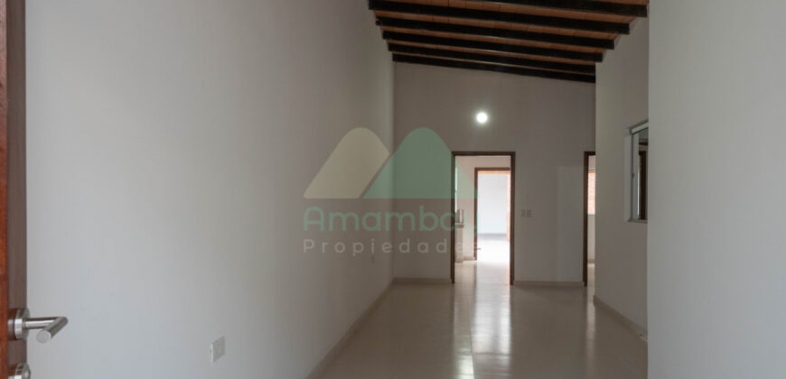 0595 DÚPLEX EN LAMBARÉ, BARRIO SAN ANTONIO