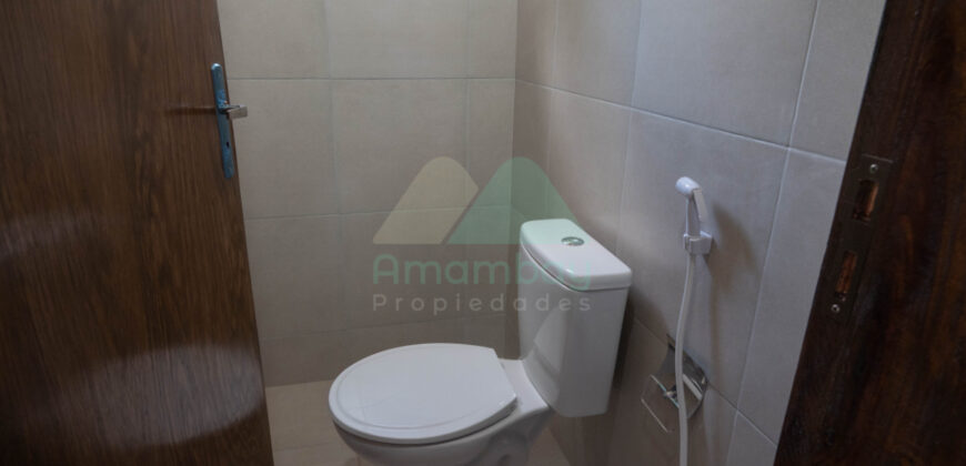 0595 DÚPLEX EN LAMBARÉ, BARRIO SAN ANTONIO