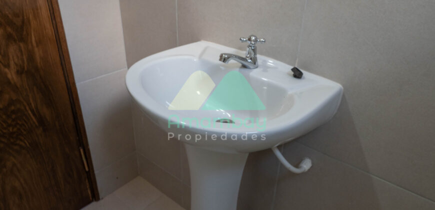 0595 DÚPLEX EN LAMBARÉ, BARRIO SAN ANTONIO