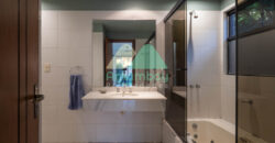 0596 CASA EN BARRIO MARISCAL ESTIGARRIBIA, ZONA CASA RICA