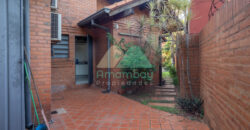 0596 CASA EN BARRIO MARISCAL ESTIGARRIBIA, ZONA CASA RICA