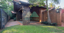 0596 CASA EN BARRIO MARISCAL ESTIGARRIBIA, ZONA CASA RICA