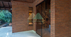 0596 CASA EN BARRIO MARISCAL ESTIGARRIBIA, ZONA CASA RICA