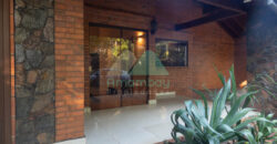 0596 CASA EN BARRIO MARISCAL ESTIGARRIBIA, ZONA CASA RICA