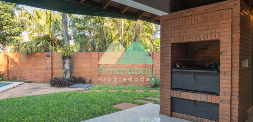 0596 CASA EN BARRIO MARISCAL ESTIGARRIBIA, ZONA CASA RICA