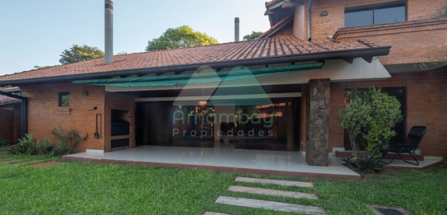 0596 CASA EN BARRIO MARISCAL ESTIGARRIBIA, ZONA CASA RICA