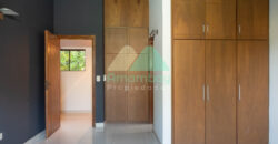 0596 CASA EN BARRIO MARISCAL ESTIGARRIBIA, ZONA CASA RICA