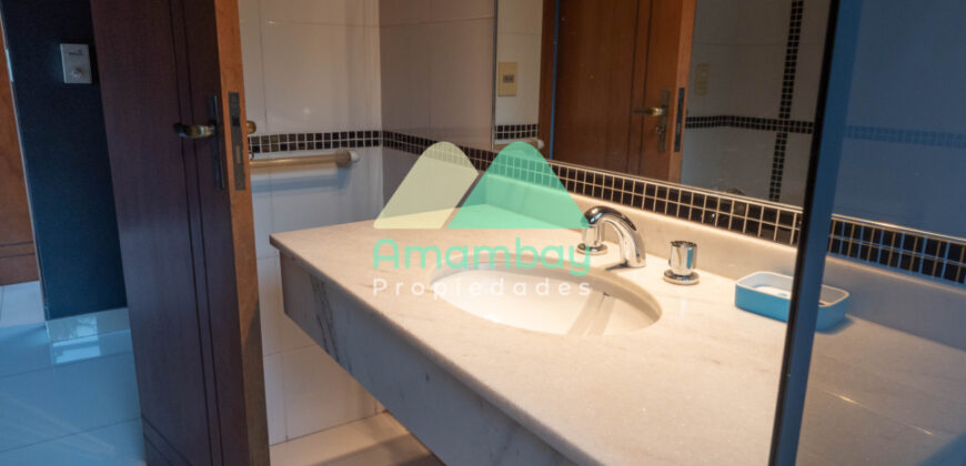 0596 CASA EN BARRIO MARISCAL ESTIGARRIBIA, ZONA CASA RICA