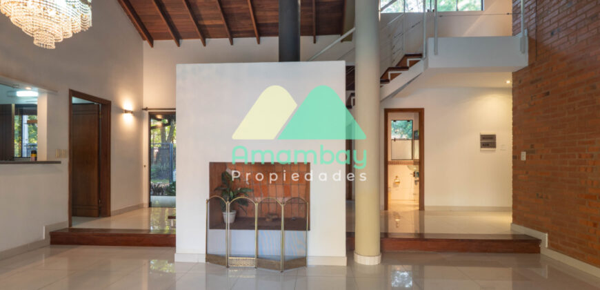 0596 CASA EN BARRIO MARISCAL ESTIGARRIBIA, ZONA CASA RICA