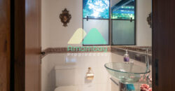 0596 CASA EN BARRIO MARISCAL ESTIGARRIBIA, ZONA CASA RICA