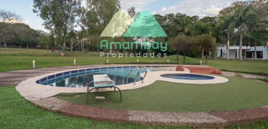 0601 RESIDENCIA EN LAMBARÉ, BARRIO PARQUES DEL YACHT