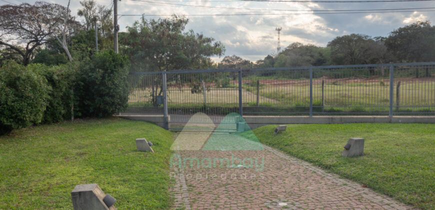 0601 RESIDENCIA EN LAMBARÉ, BARRIO PARQUES DEL YACHT