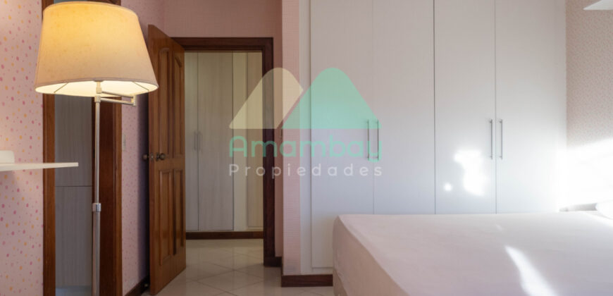 0601 RESIDENCIA EN LAMBARÉ, BARRIO PARQUES DEL YACHT