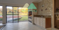 0601 RESIDENCIA EN LAMBARÉ, BARRIO PARQUES DEL YACHT