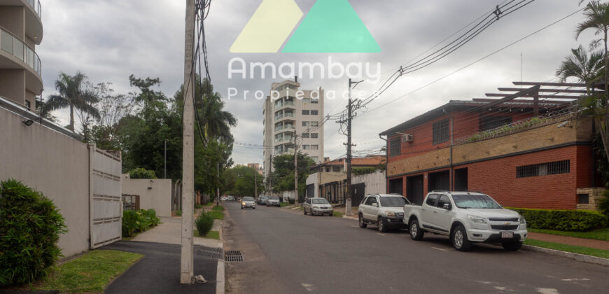 0604 TERRENO EN BARRIO HERRERA, A POCAS CUADRAS DE LA MUNICIPALIDAD