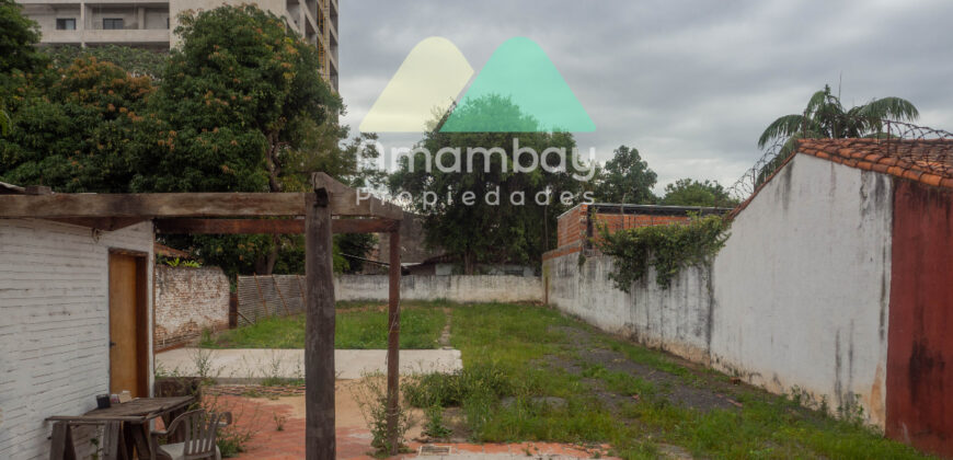 0604 TERRENO EN BARRIO HERRERA, A POCAS CUADRAS DE LA MUNICIPALIDAD